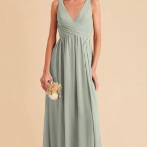 Elegant Sleeveless Green Dress
